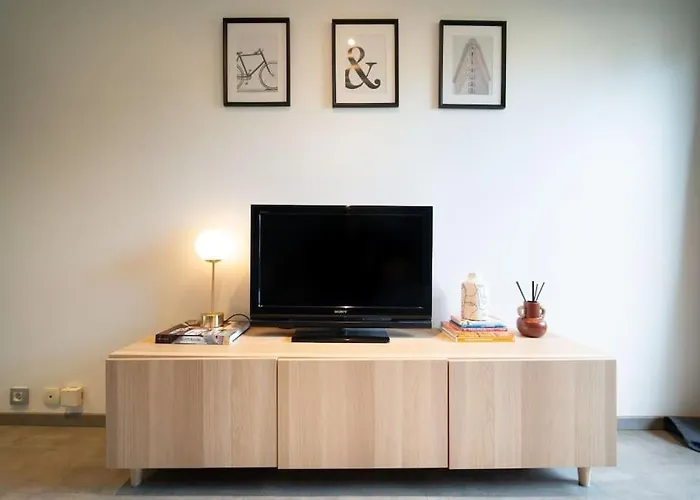 Air-Conditioned Apartment With Private Parking