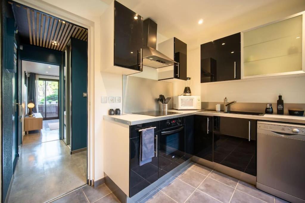 Apartamento Air-conditioned With Private Parking